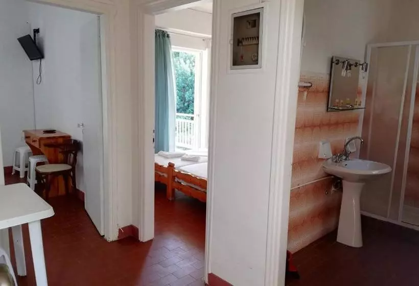 Zontanos Studios & Apartments