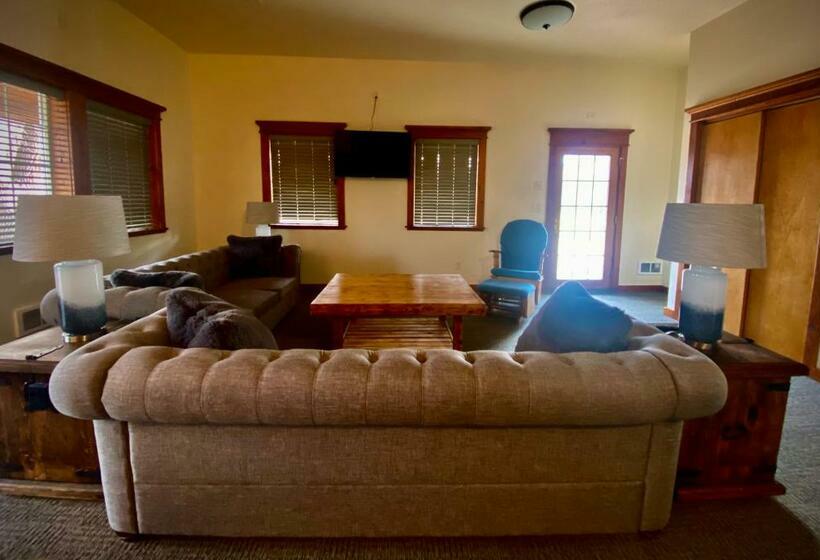 Park Place   The Boardwalk 112 C