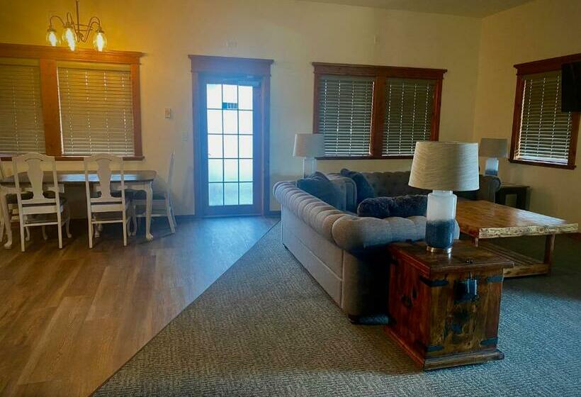 Park Place   The Boardwalk 112 C