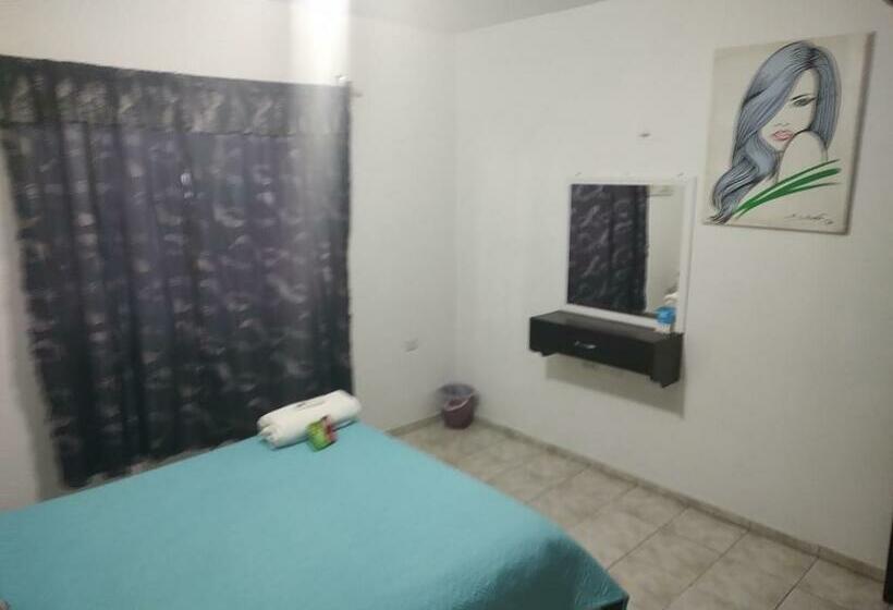 פנסיון La Casa Jorge & Marvin