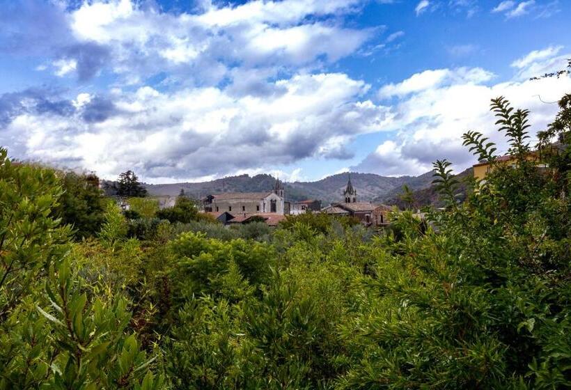 펜션 Palazzo Previtera