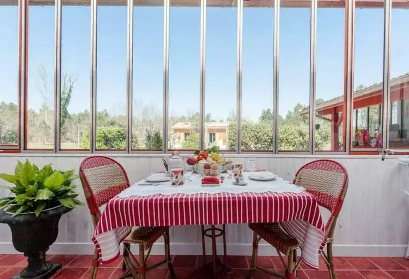 Aamiaismajoitus (B&B) Domaine De La Grange