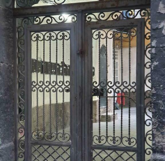 تختخواب و صبحانه La Residenza Della Fenice