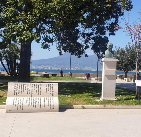 تختخواب و صبحانه La Residenza Della Fenice