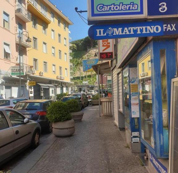 تختخواب و صبحانه La Residenza Della Fenice