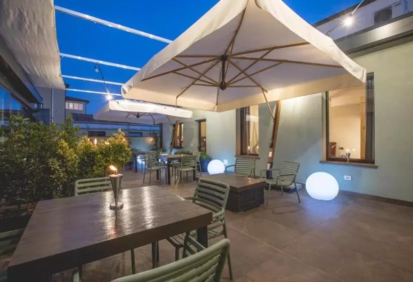 تختخواب و صبحانه Le Stagioni Luxury Suite