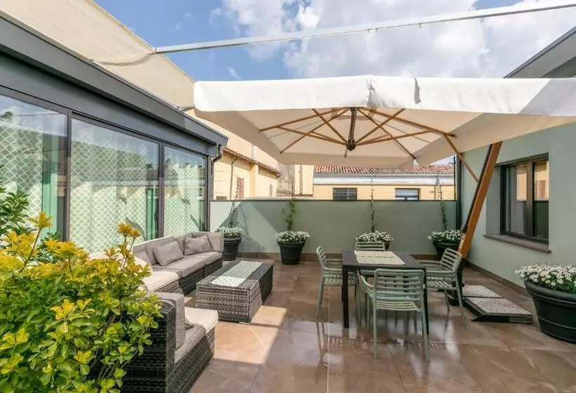 تختخواب و صبحانه Le Stagioni Luxury Suite