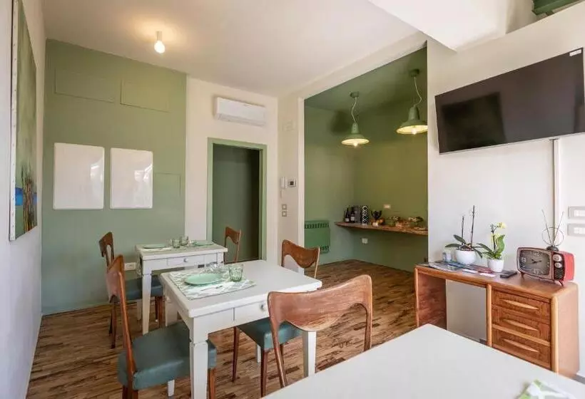 تختخواب و صبحانه Le Stagioni Luxury Suite