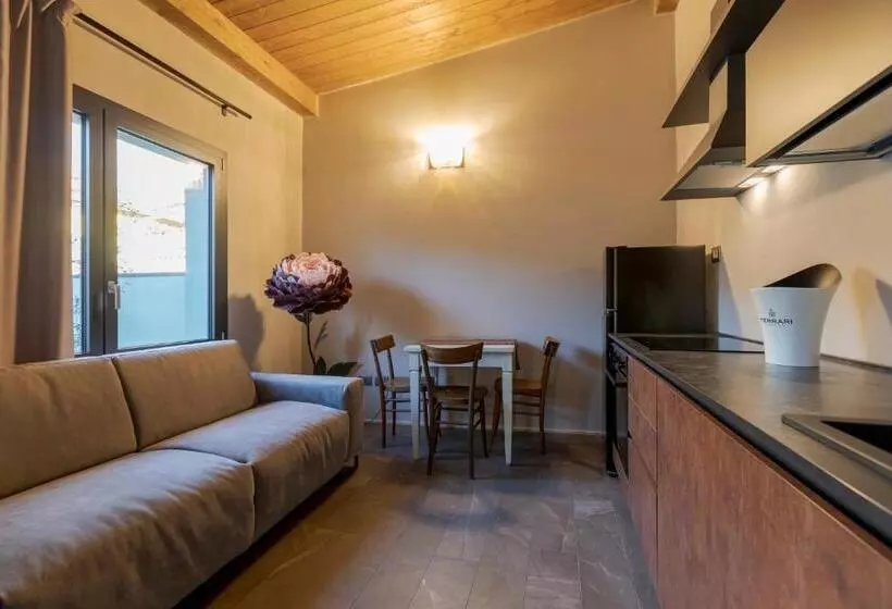 تختخواب و صبحانه Le Stagioni Luxury Suite