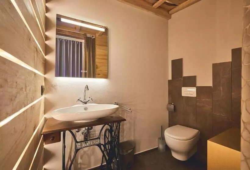 تختخواب و صبحانه Le Stagioni Luxury Suite