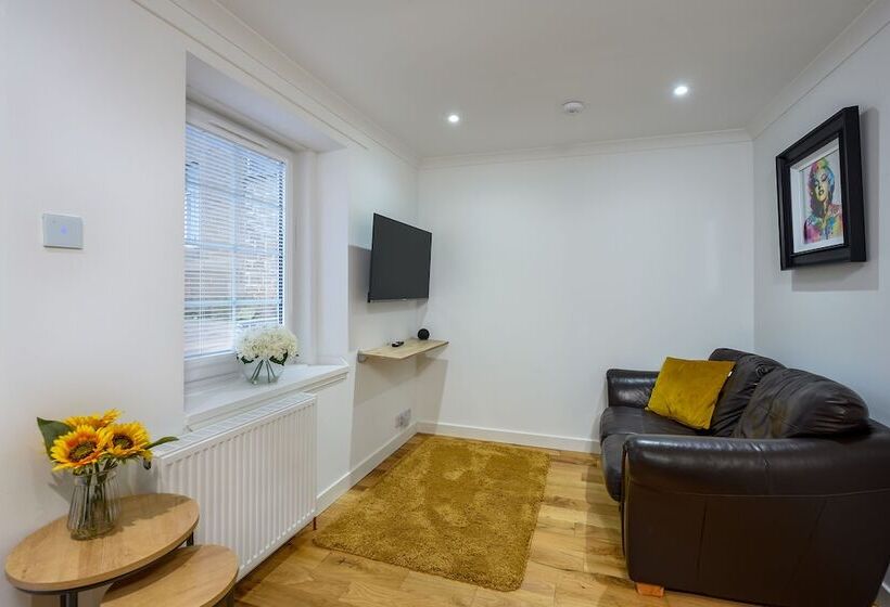 호텔 The Clarendon