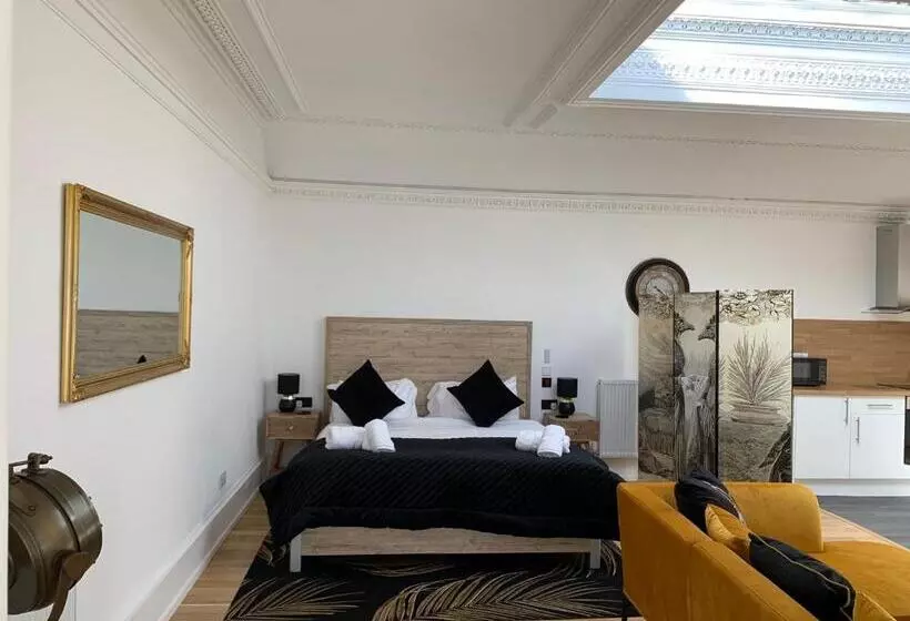 Hotelli The Clarendon