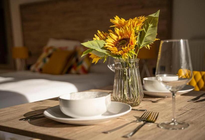 호텔 The Clarendon