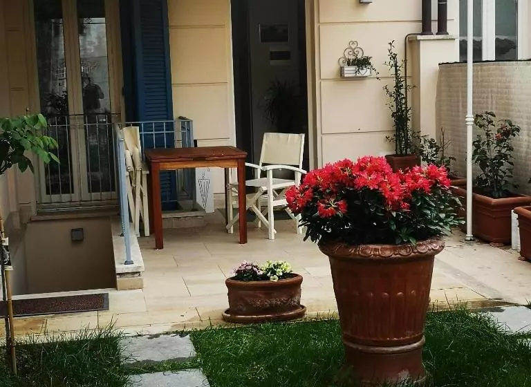 پانسیون Cb House Holiday