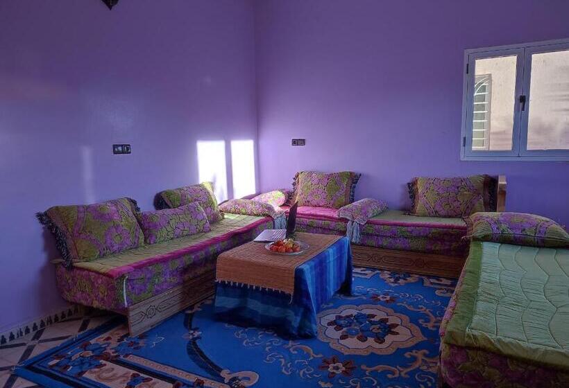 پانسیون Tifinagh Guest House