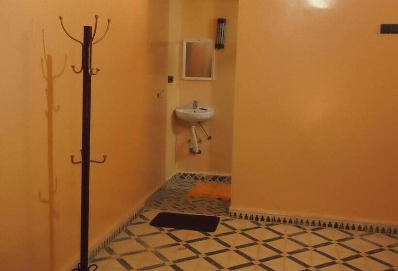 پانسیون Tifinagh Guest House