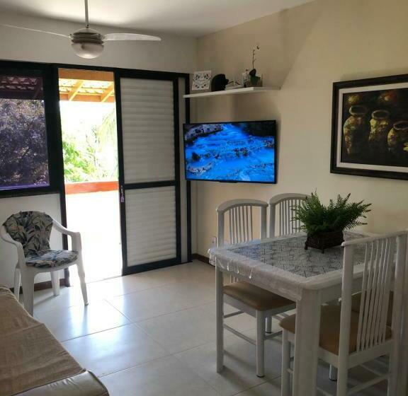 2 Suítes, Guarajuba, Piscina Frente Mar