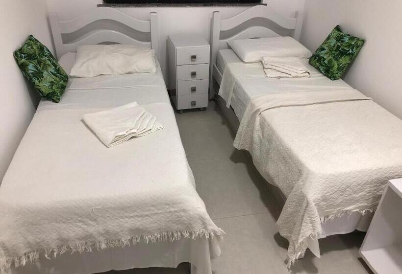 2 Suítes, Guarajuba, Piscina Frente Mar