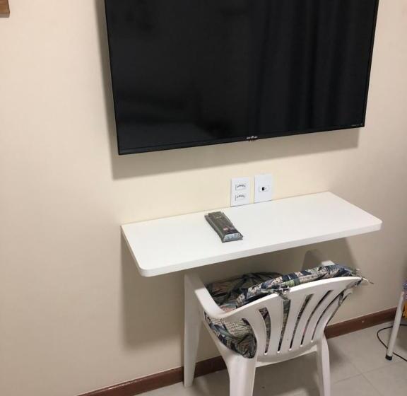 2 Suítes, Guarajuba, Piscina Frente Mar