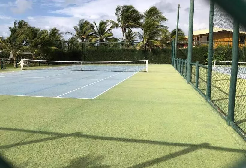 2 Suítes, Guarajuba, Piscina Frente Mar