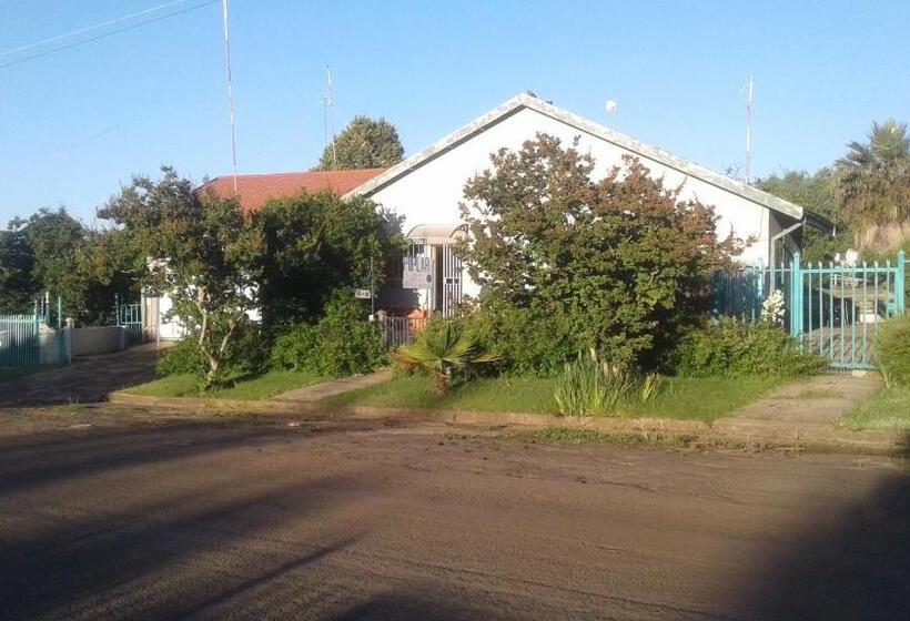 צימר Poplar Guest House