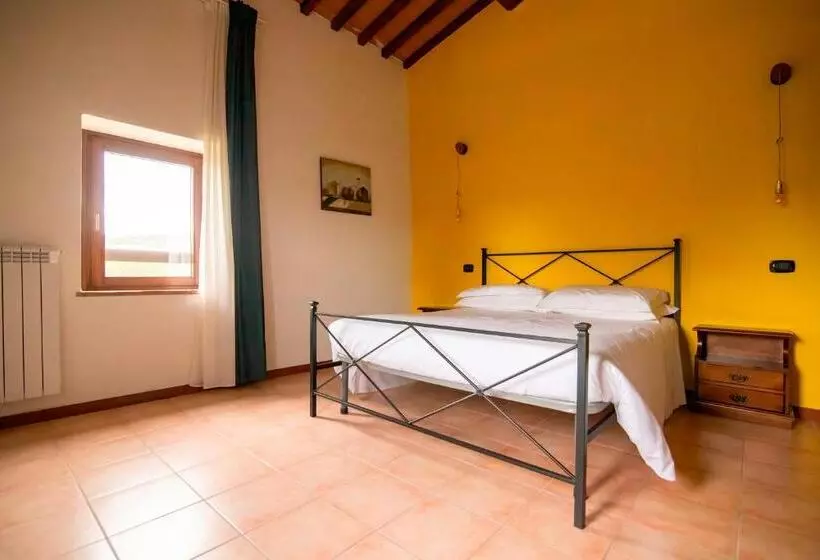 Hotelli Casale Rancaglia