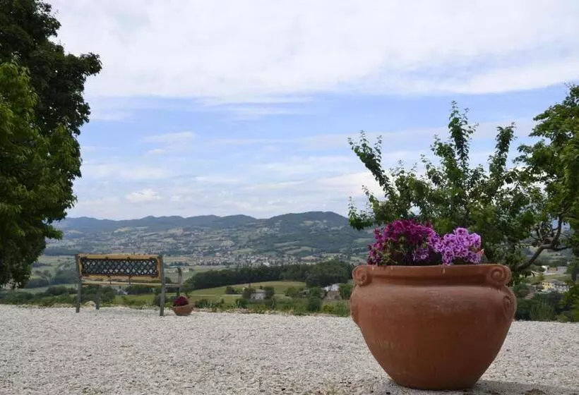 Hotelli Casale Rancaglia