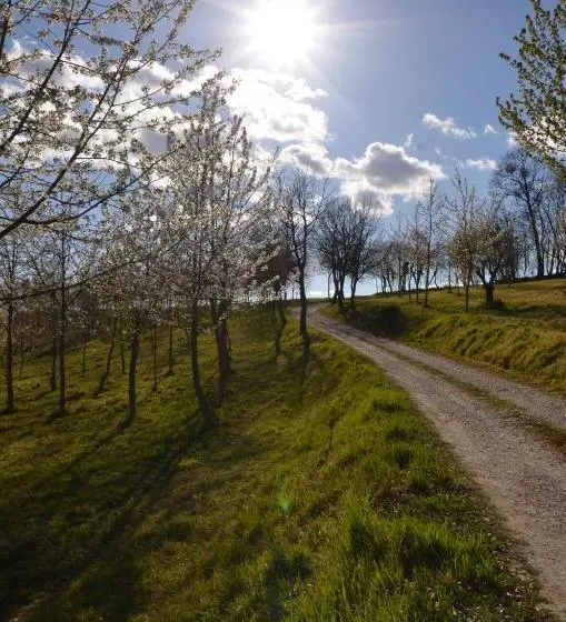 Hotelli Casale Rancaglia