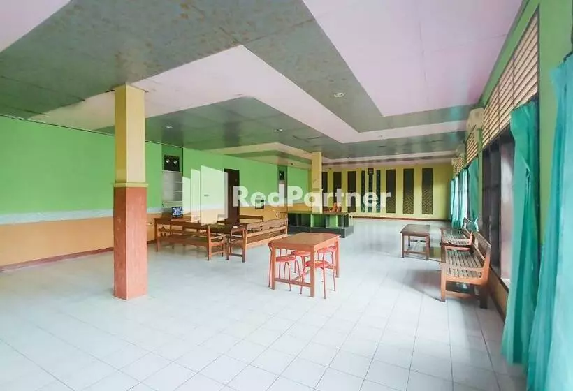 Hotel Pondok Indah Redpartner
