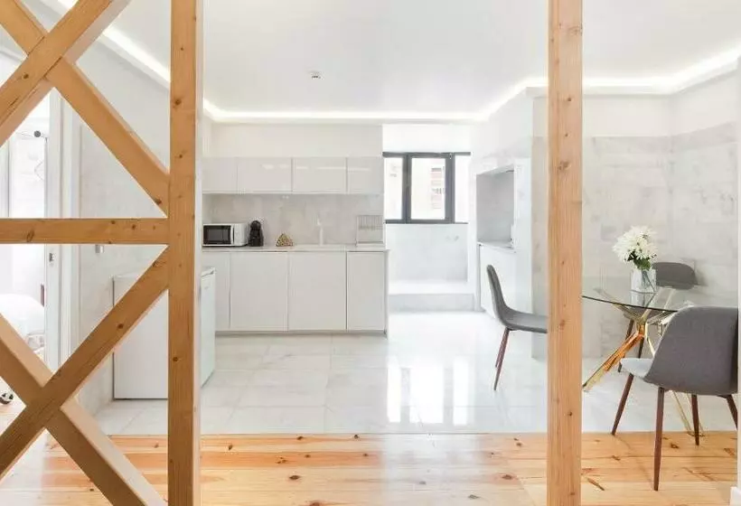 پانسیون Tiny Cosy Room  Alcantara