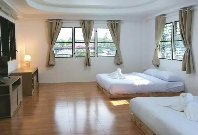 Retkeilymaja Room79