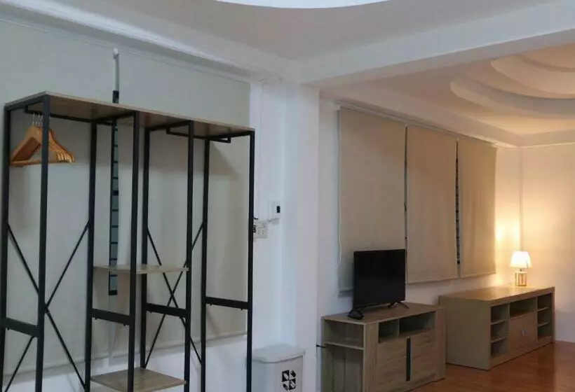 Retkeilymaja Room79