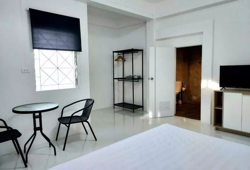 Retkeilymaja Room79