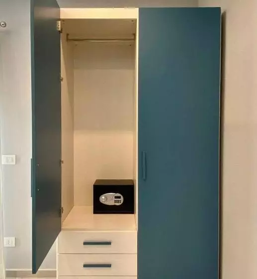 ベッドアンドブレックファースト Floridida Rooms & Breakfast