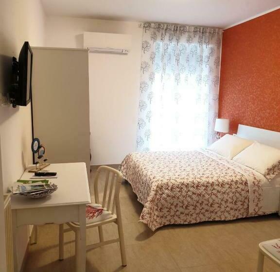 بنسيون L Approdo