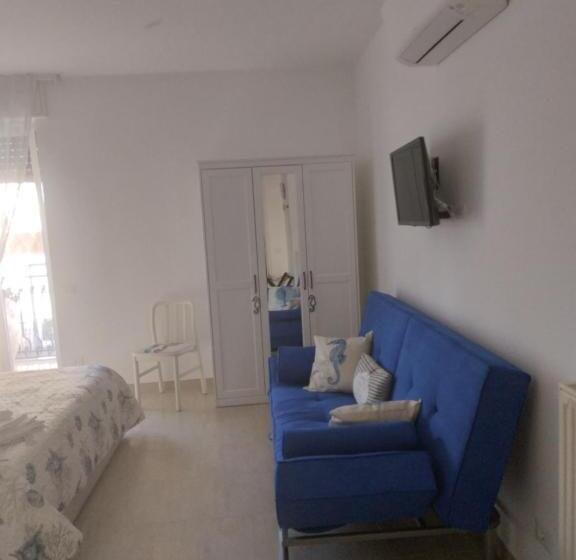 بنسيون L Approdo