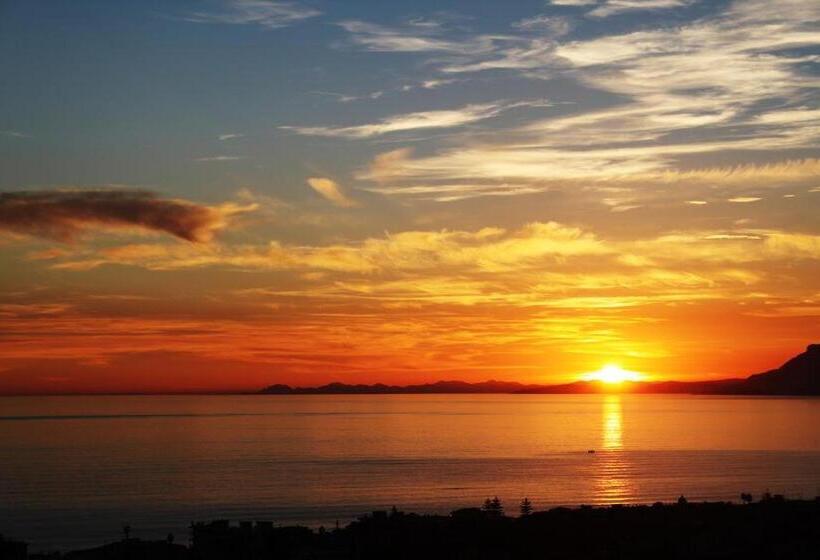 بنسيون L Approdo