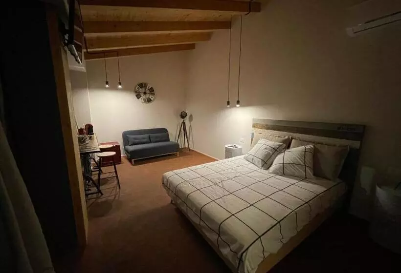 Majatalo Lumia N  Ciuri