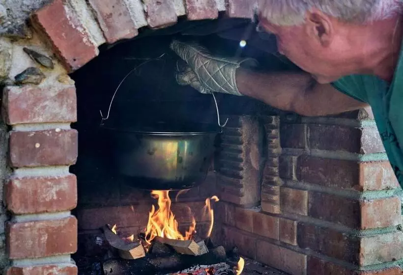 Majatalo Penzion Pod Stráni