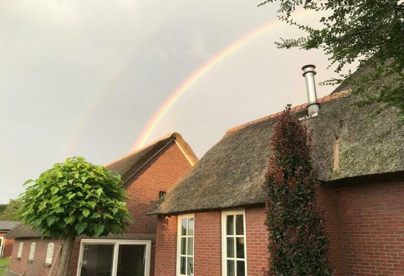 ベッドアンドブレックファースト Saromaja