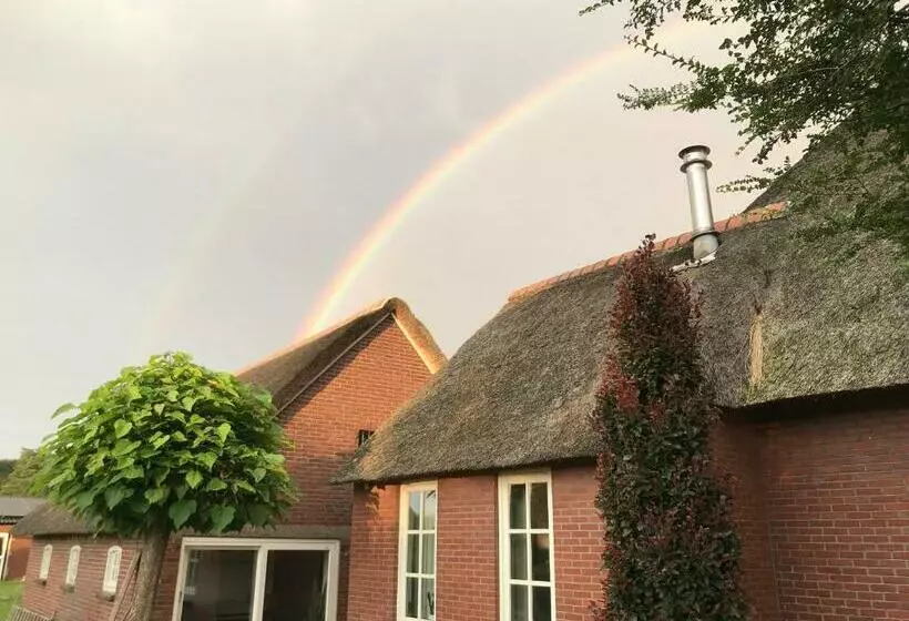 ベッドアンドブレックファースト Saromaja