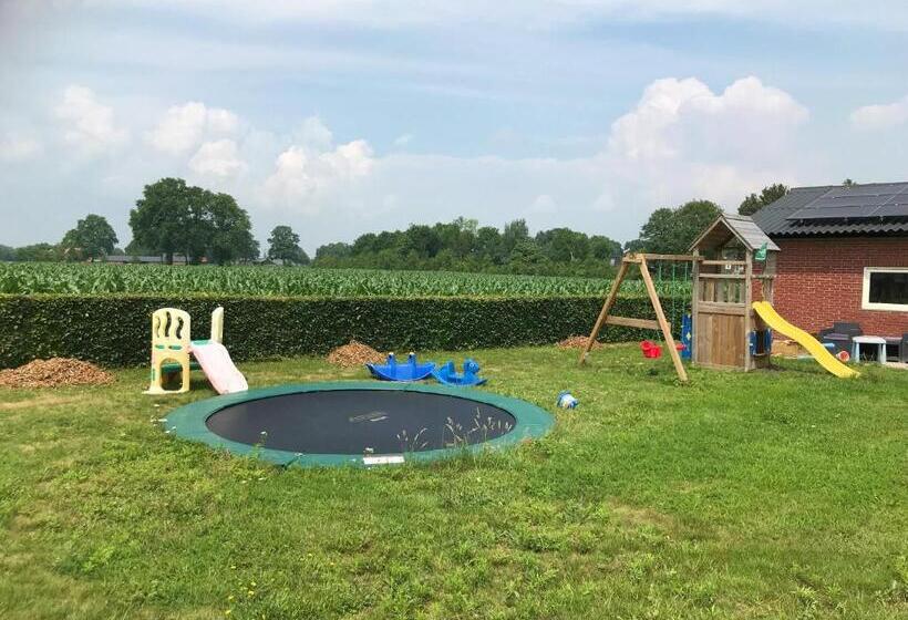 ベッドアンドブレックファースト Saromaja