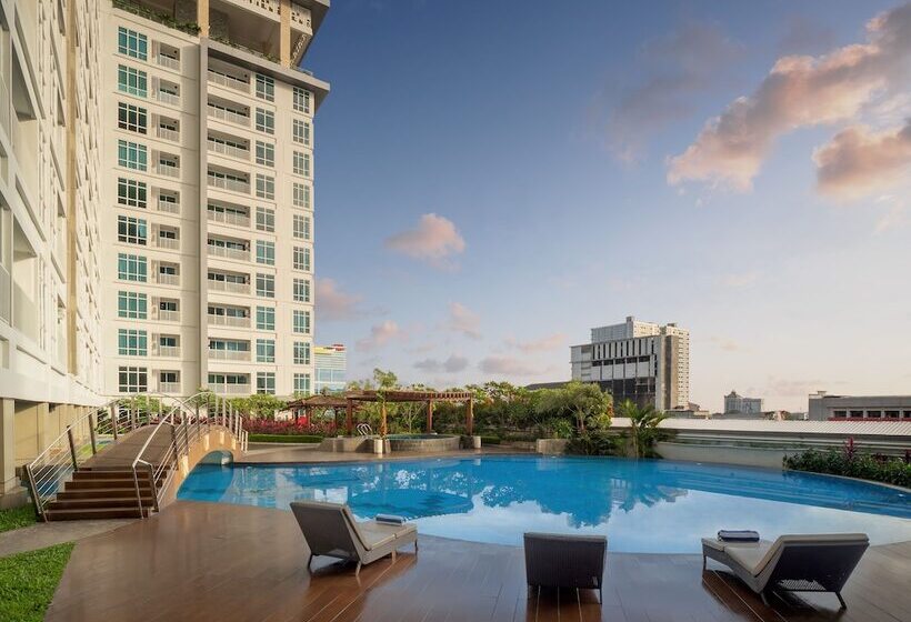 The Reiz Suites, Artotel Curated