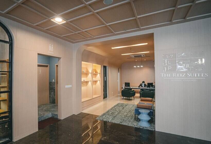 The Reiz Suites, Artotel Curated
