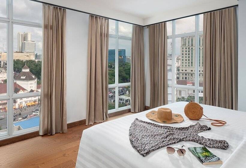 The Reiz Suites, Artotel Curated