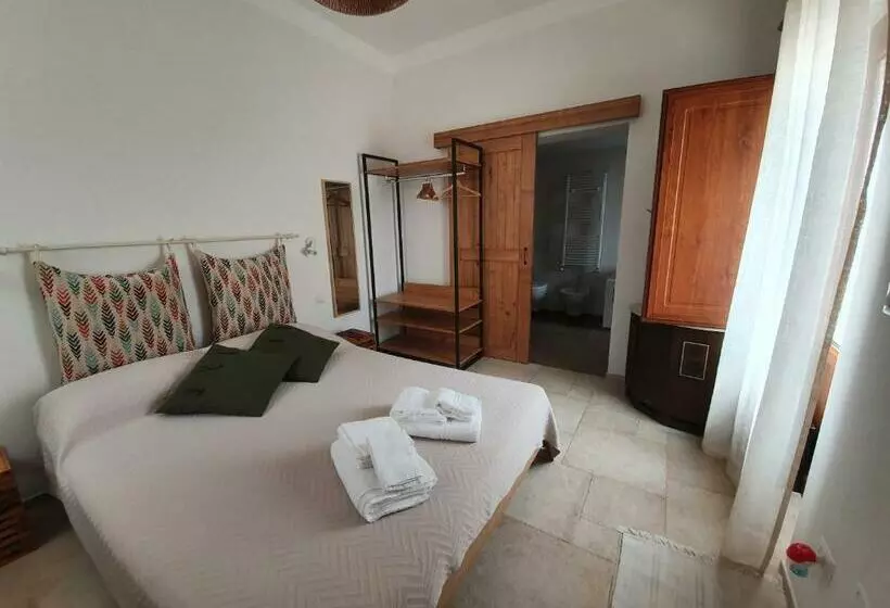 تختخواب و صبحانه Mamapulia Home