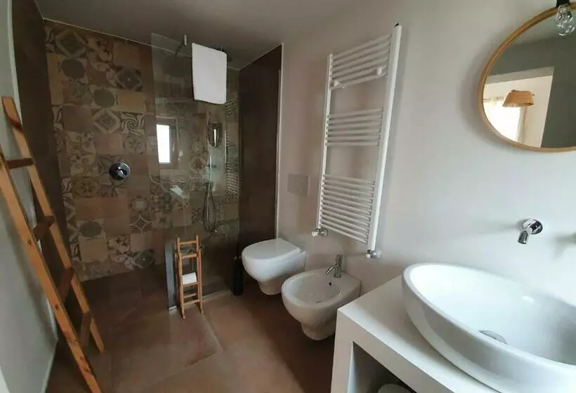 تختخواب و صبحانه Mamapulia Home