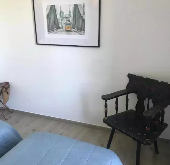 Aamiaismajoitus (B&B) L Ostalada