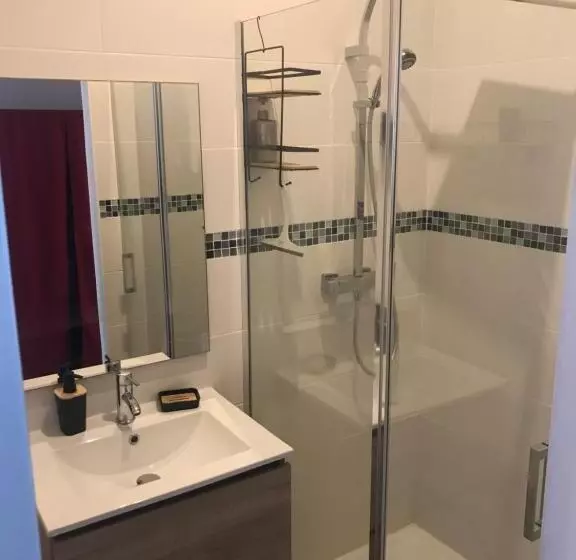 Aamiaismajoitus (B&B) L Ostalada