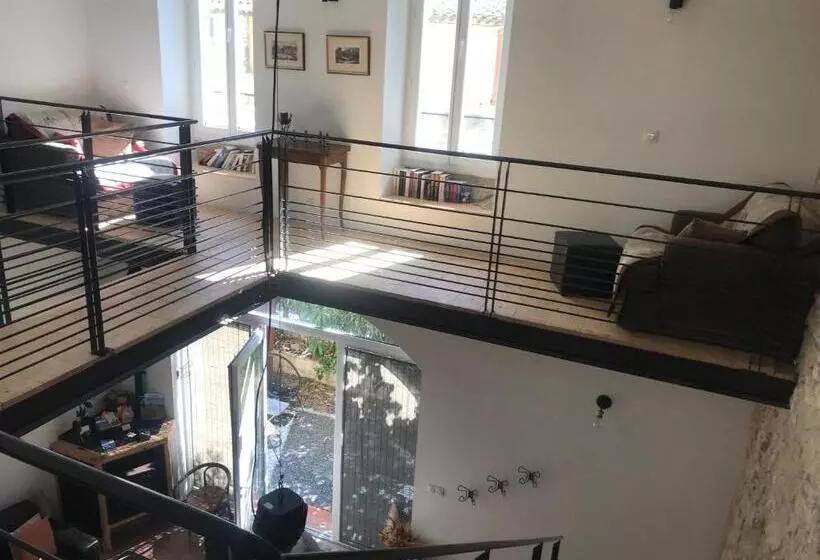 Aamiaismajoitus (B&B) L Ostalada